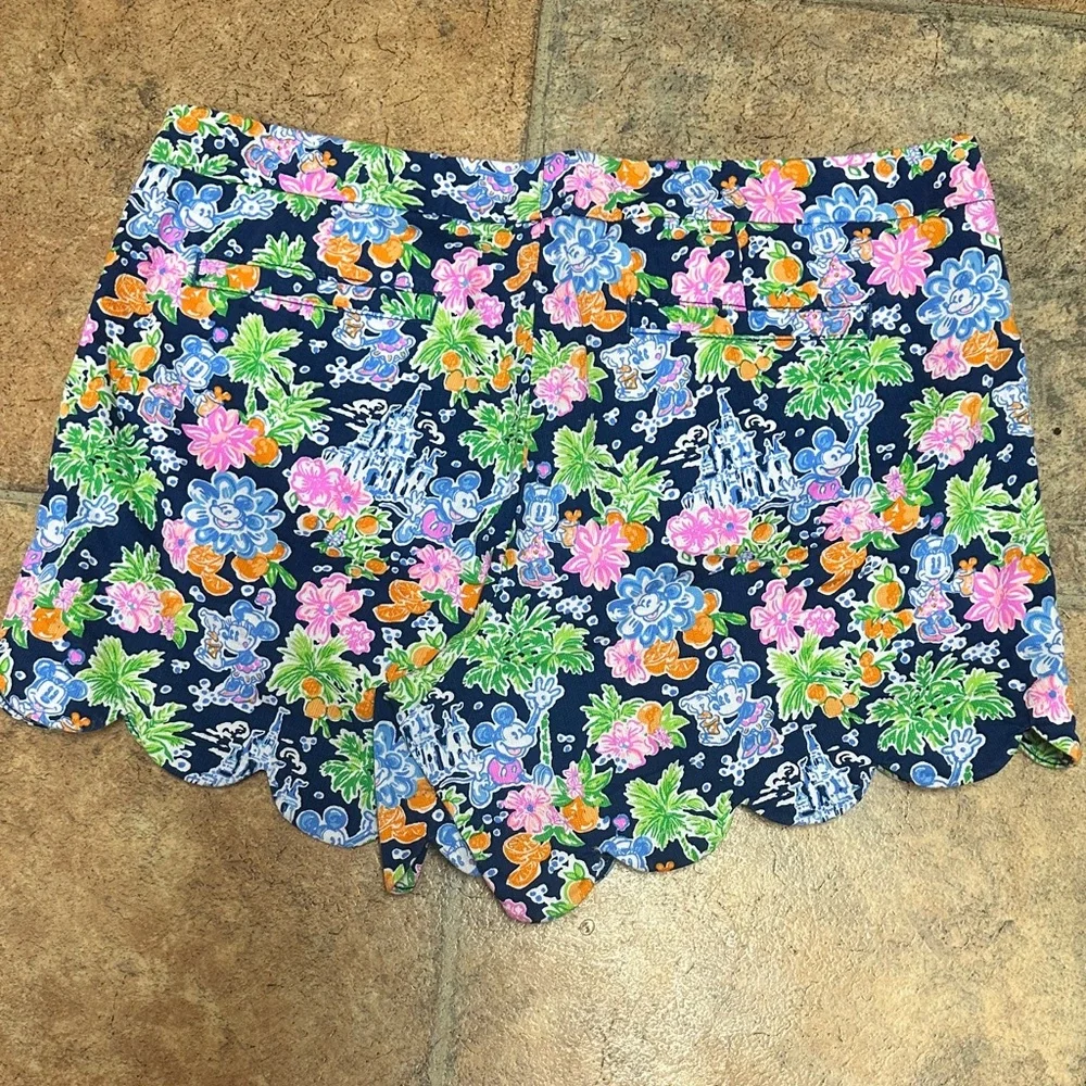 Disney- Lilly Pulitzer Navy Floral High Waist Women's Shorts size 12 - Picture 4 of 5